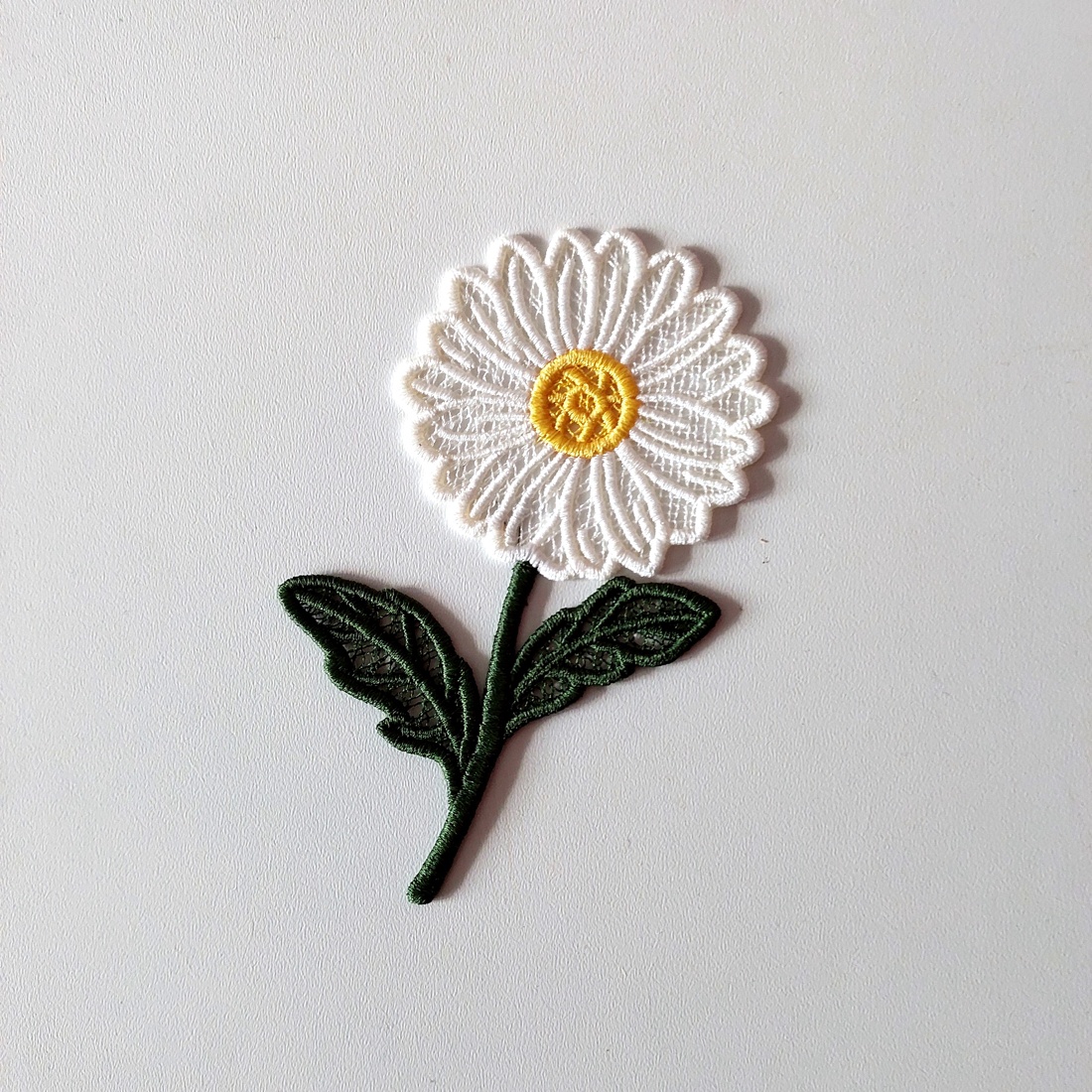 Semn de carte floare Margareta - cărți și creații cu tematică muzicală, cadouri - semn de carte - Artynos.ro