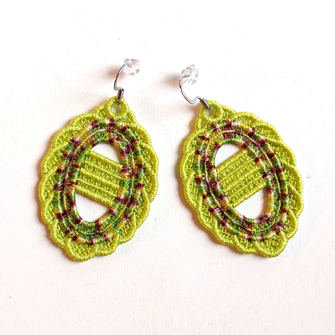 Cercei Verde Degrade  - bijuterii - cercei - cercei brodați - Artynos.ro