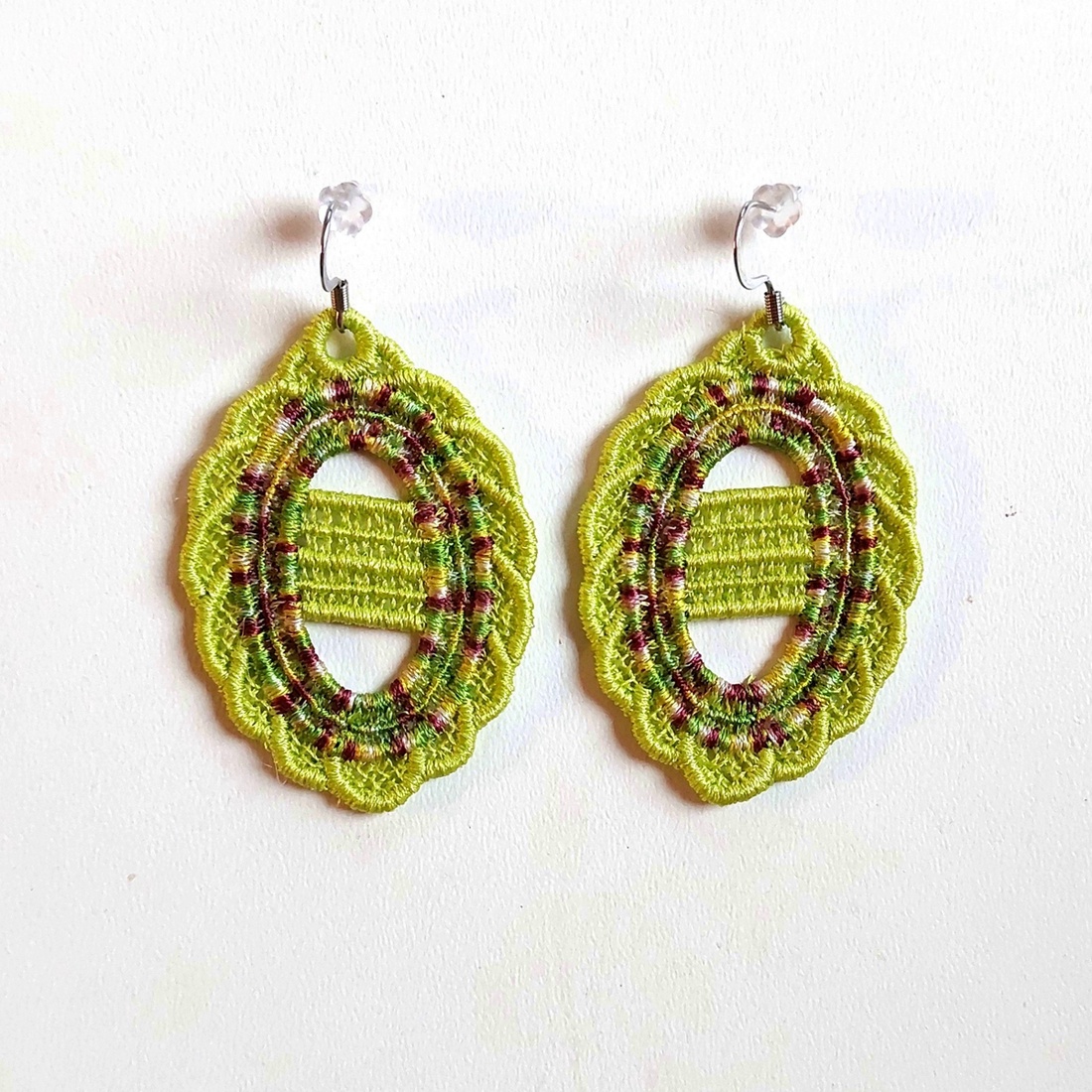 Cercei Verde Degrade  - bijuterii - cercei - cercei brodați - Artynos.ro