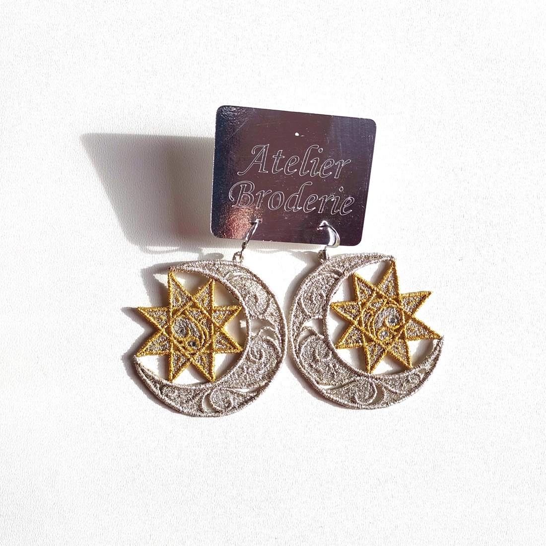 Cercei Luna si Stea - bijuterii - cercei - cercei brodați - Artynos.ro