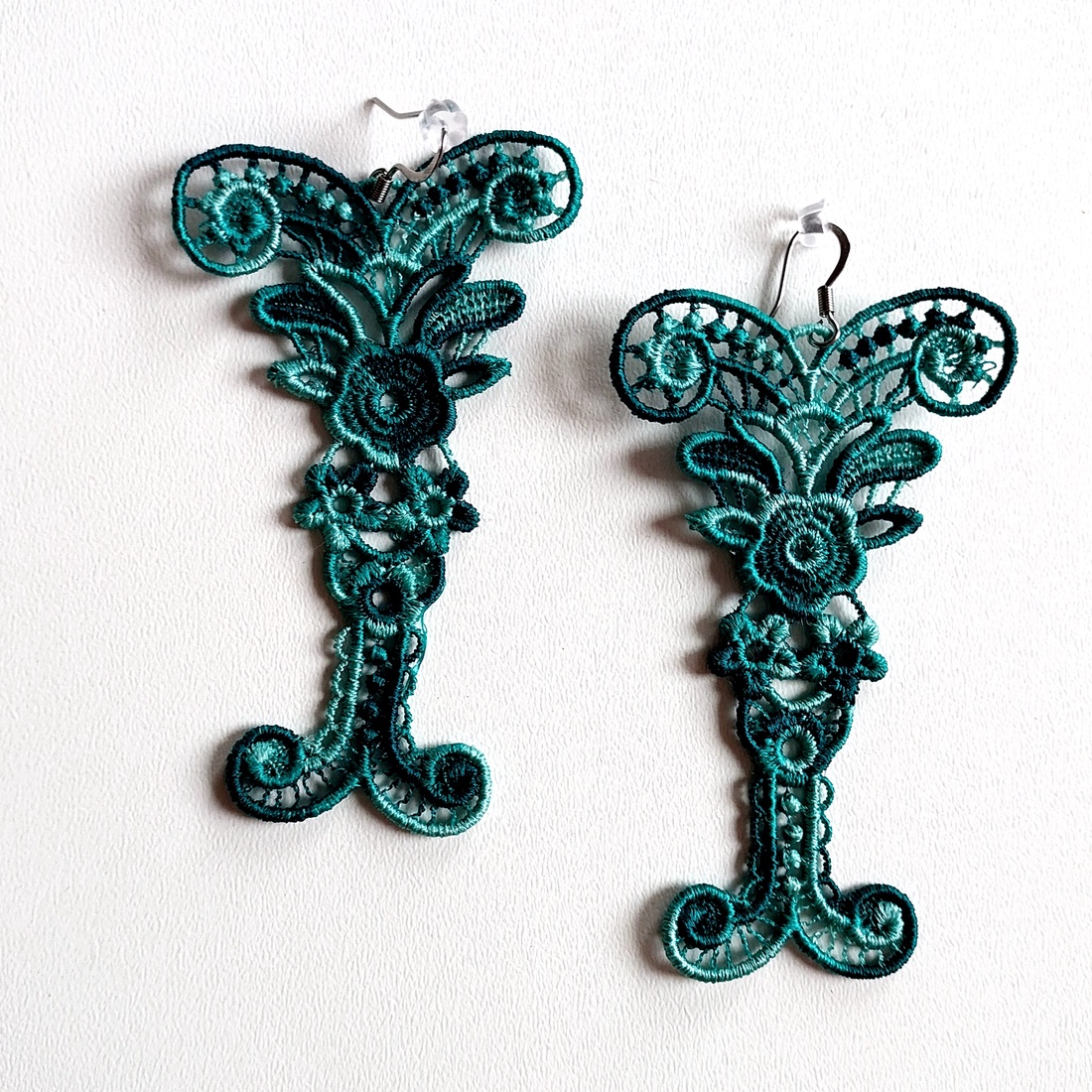 Cercei Chandelier Turcoaz Degrade - bijuterii - cercei - cercei lungi - Artynos.ro