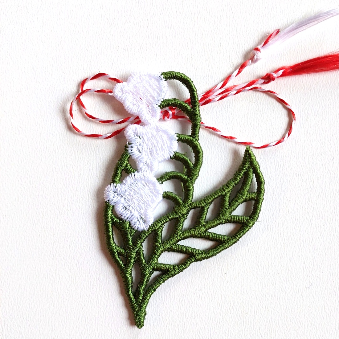 Martisor Fir de Margaritar - bijuterii - mărțișor - Artynos.ro