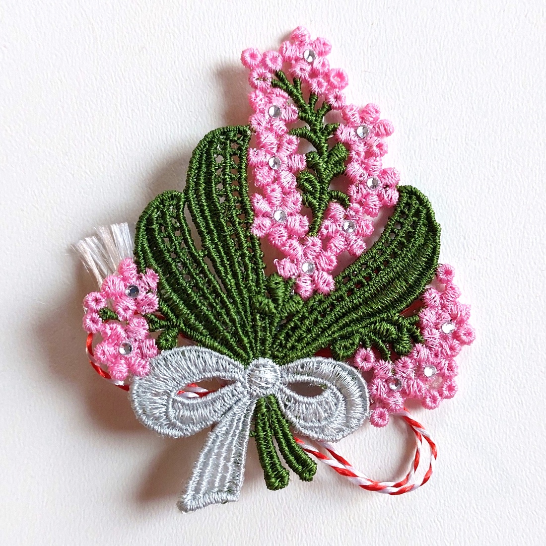 Martisor Buchet Lacramioare Roz - bijuterii - mărțișor - Artynos.ro