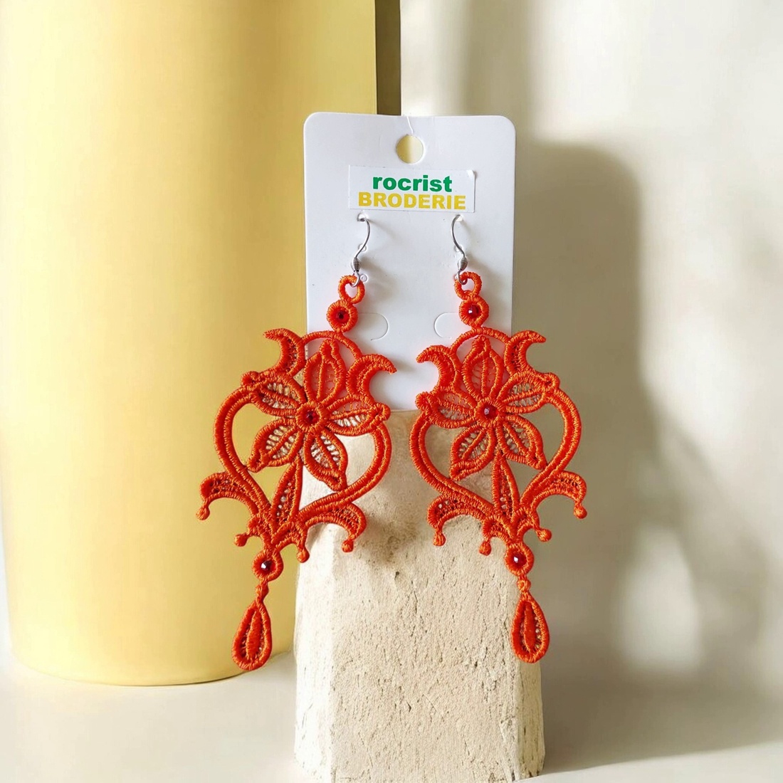 Cercei Chandelier Portocaliu Orange Brodati - bijuterii - cercei - cercei lungi - Artynos.ro