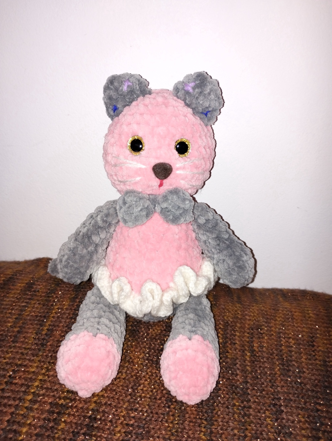 Pisicuța pluș crosetat - jucării și echipamente pentru copii - mașini mici, vehicule - avion de jucărie - Artynos.ro