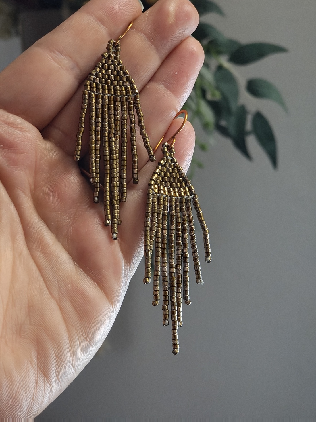 Cercei franjuri mărgele Myiuki aurii - bijuterii - cercei - Artynos.ro