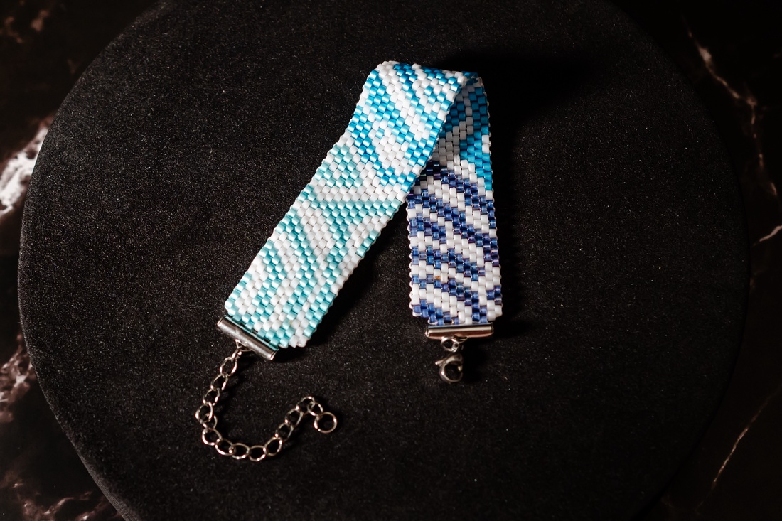 Brățară țesută mărgele miyuki - model Blue Zebra - bijuterii - brățări - brățări din mărgele - Artynos.ro