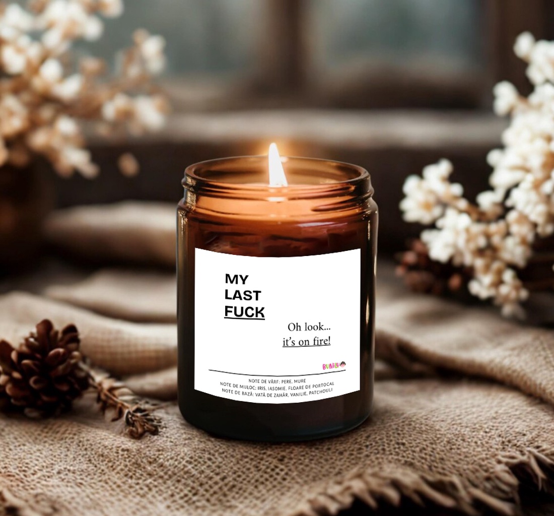 Lumanare parfumata BUNILU, din ceara de soia, recipient sticla cu capac, mesaj amuzant, maro, 150 ml - casă & stil de viață - lumânări, parfumuri, arome - lumânări artizanale - Artynos.ro