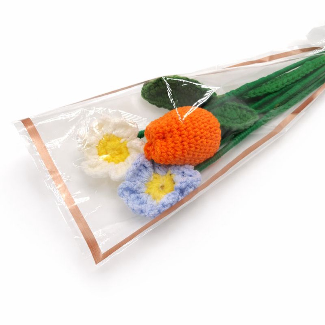 Buchet flori crosetate � lalea portocalie si margarete - casă & stil de viață - decorațiuni de casă - accesorii florale - buchete de flori - Artynos.ro