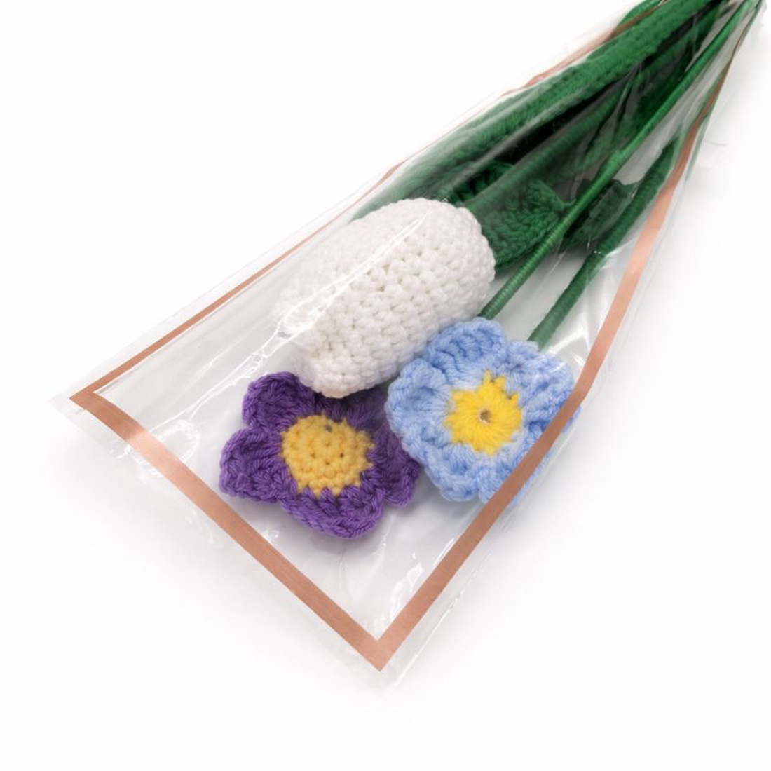 Buchet flori crosetate � lalea alba si margarete - casă & stil de viață - decorațiuni de casă - accesorii florale - buchete de flori - Artynos.ro