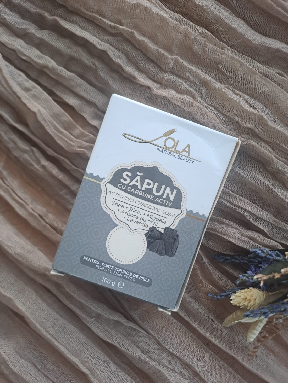 Săpun cu cărbune activ,shea,ricin,lavandă Lola Natural Beauty - igienă și înfrumusețare - săpunuri și articole de igienă - săpun artizanal - Artynos.ro