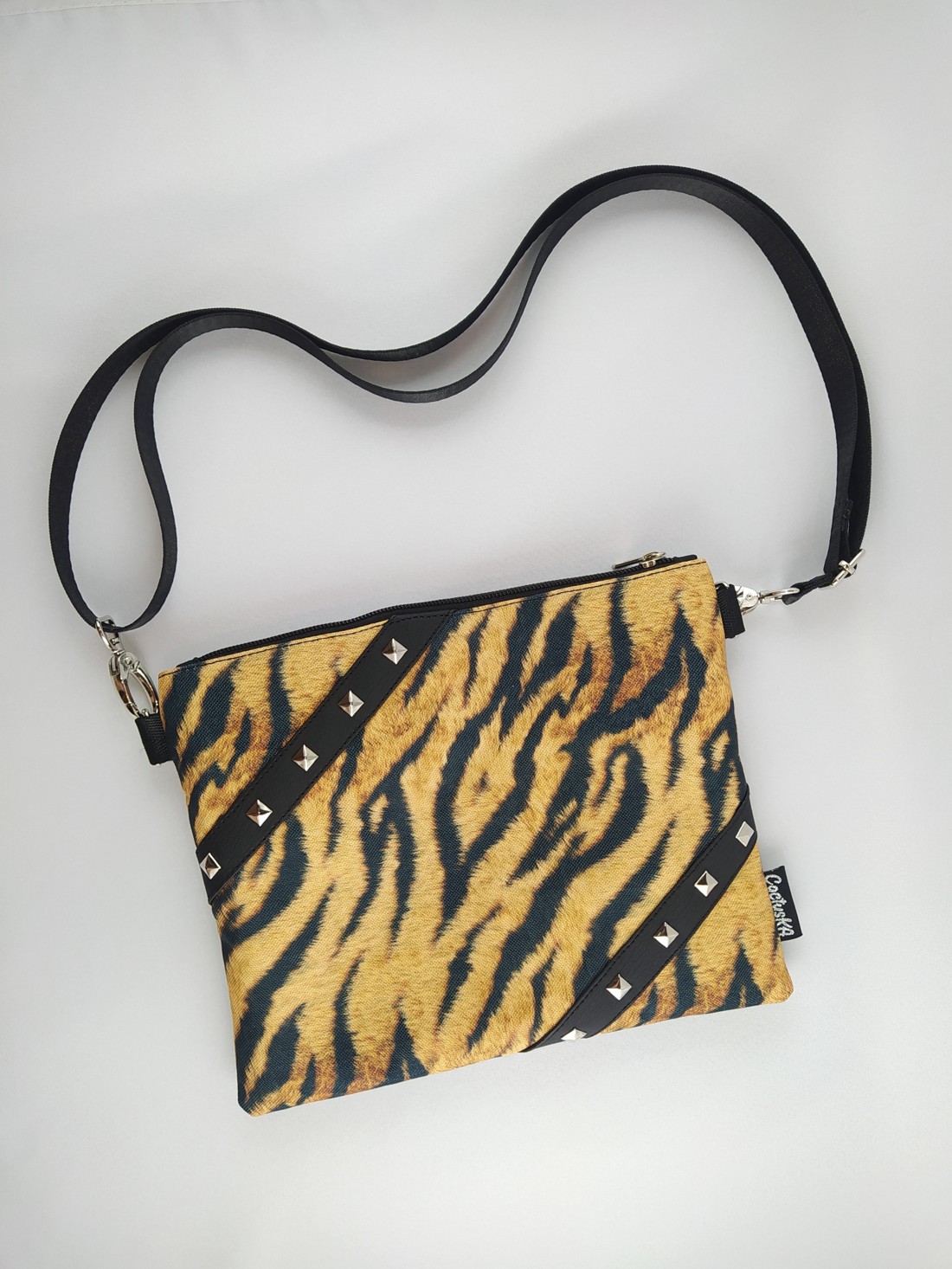 Tiger sac mic - - Artynos.ro Tiger sac mic - - Artynos.ro