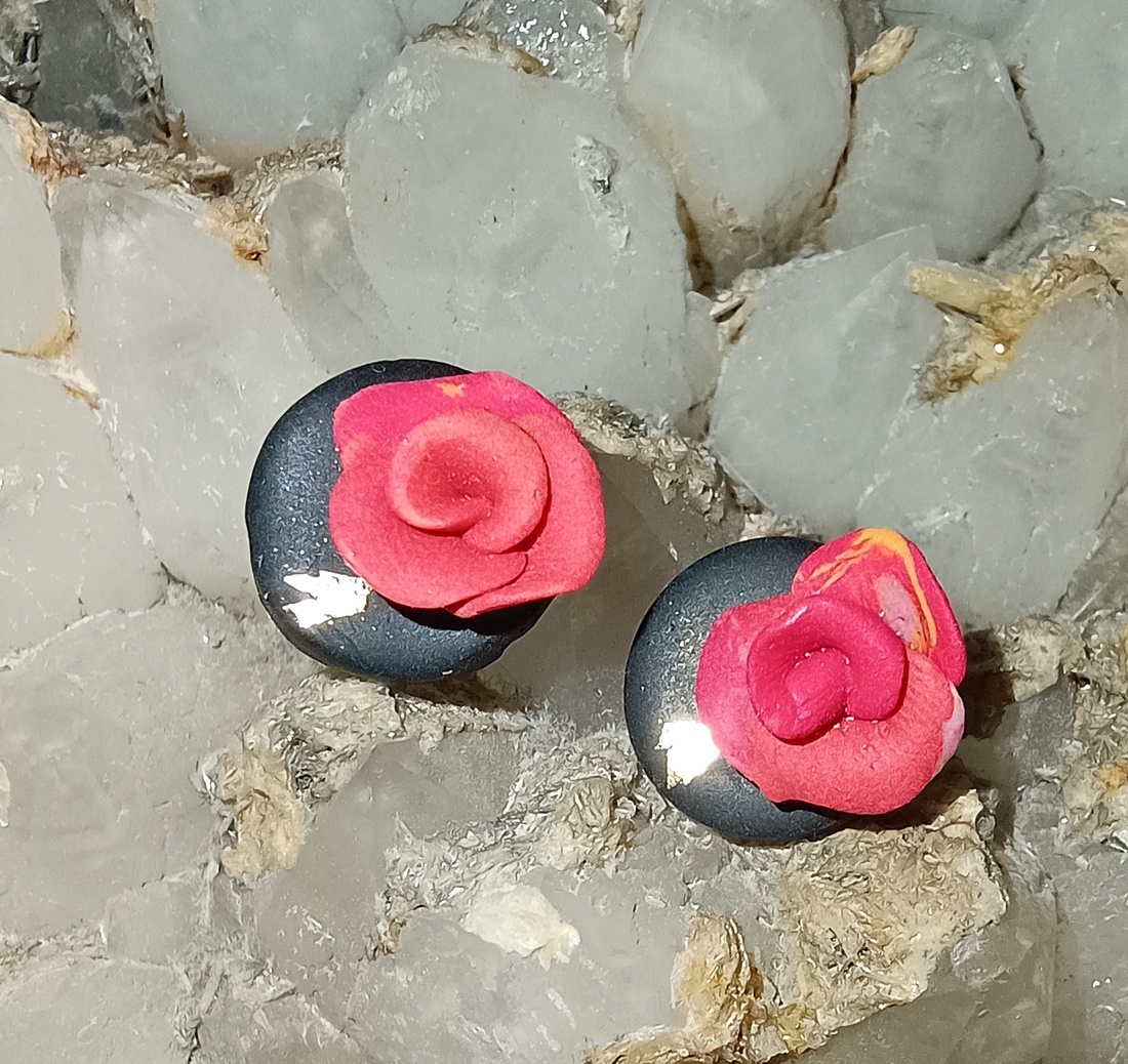 Trandafiri - bijuterii - cercei - cercei din rășină - Artynos.ro