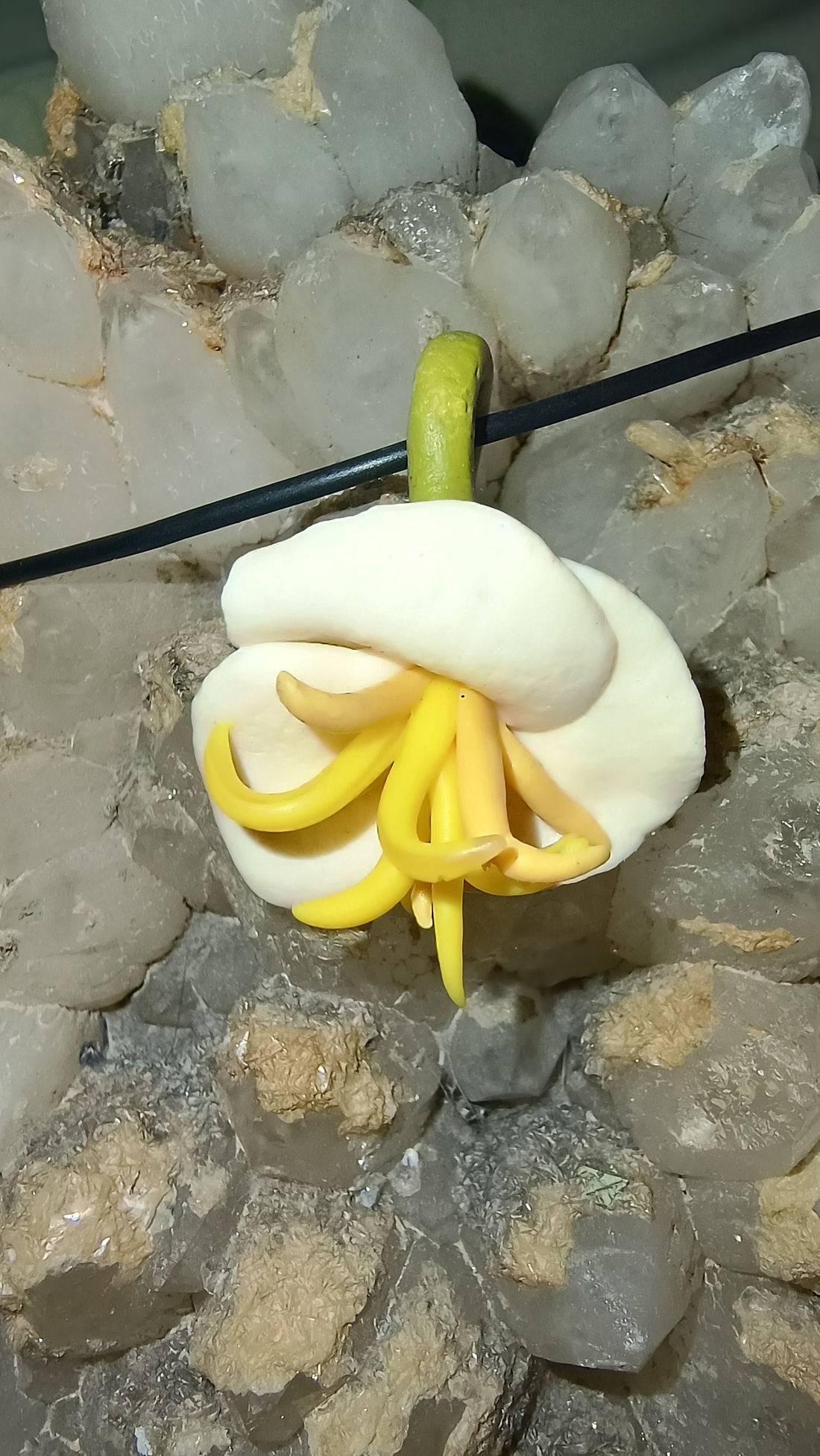 Floare alba - bijuterii - coliere - pandative - Artynos.ro