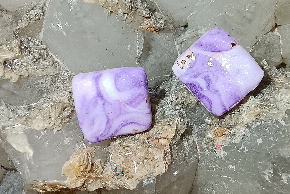 Mov - bijuterii - cercei - cercei din rășină - Artynos.ro