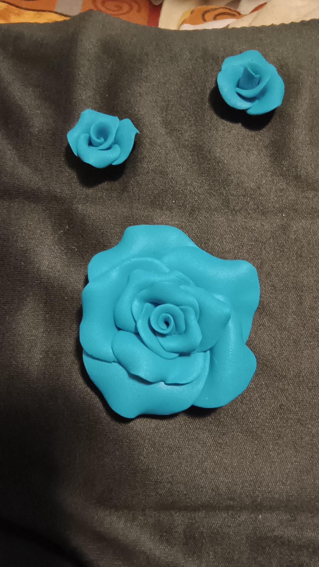 Trandafiri turqoise  - bijuterii - seturi de bijuterii - Artynos.ro