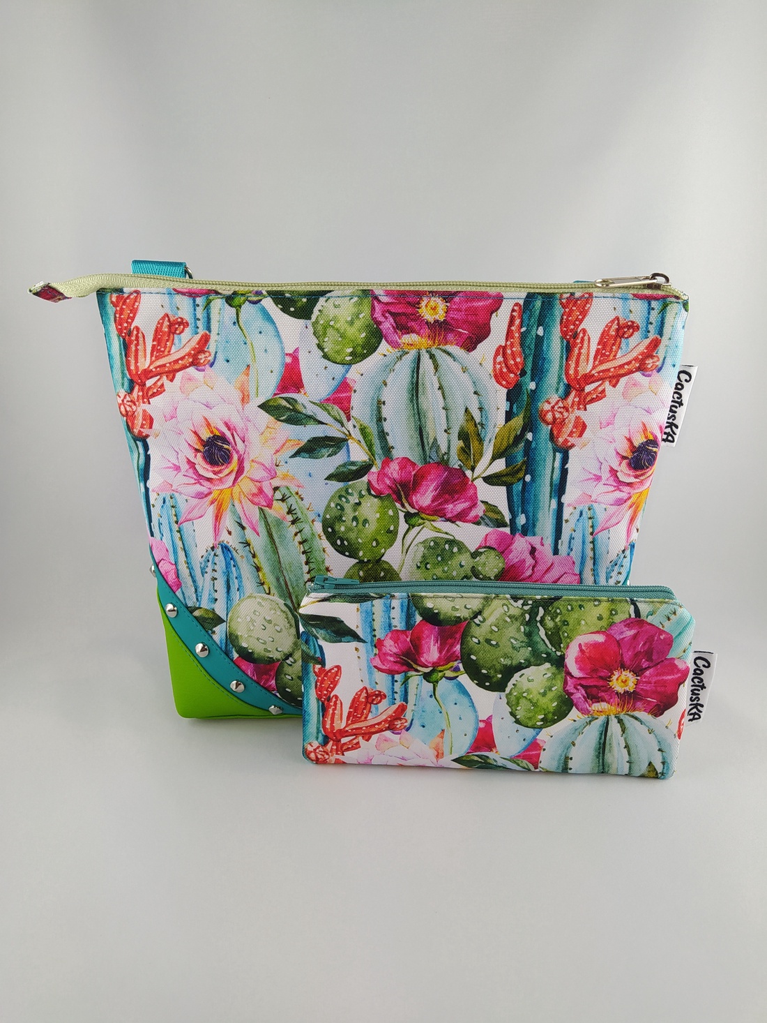 CactusKA set de genți cu cactus - geantă și husă - genți de umăr și genți de mână - genți de umăr - Artynos.ro CactusKA set de genți cu cactus - geantă și husă - genți de umăr și genți de mână - genți de umăr - Artynos.ro