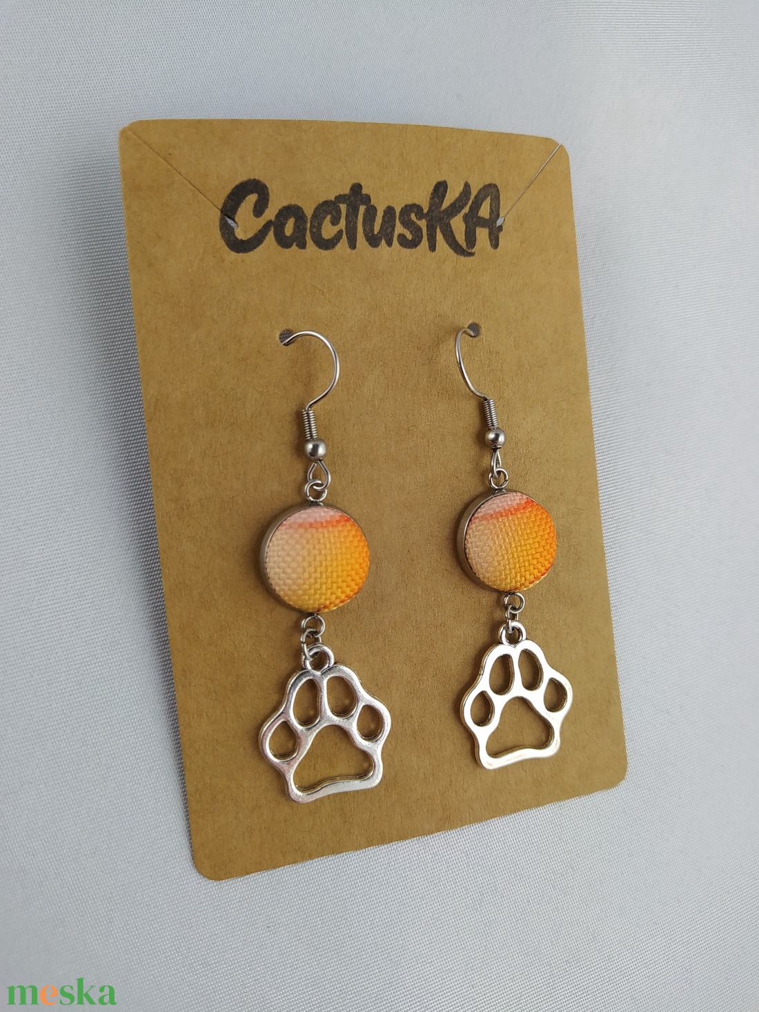 Cercei cu pandantiv labă - bijuterii - cercei - cercei lungi - Artynos.ro