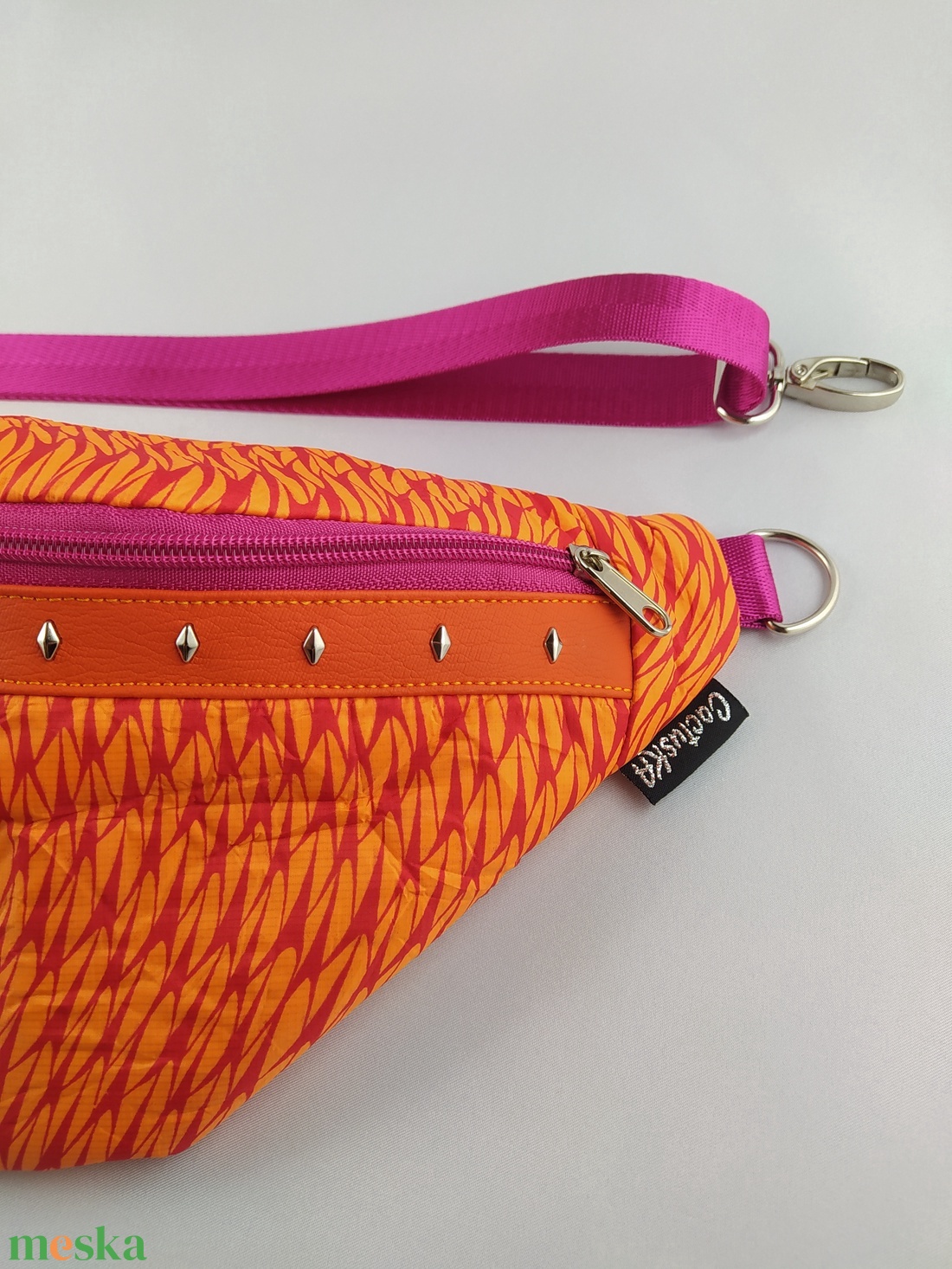 Geantă tip centură / crossbody - roz-portocaliu - genți și portofele - genți de mână și umăr - geantă crossbody - Artynos.ro