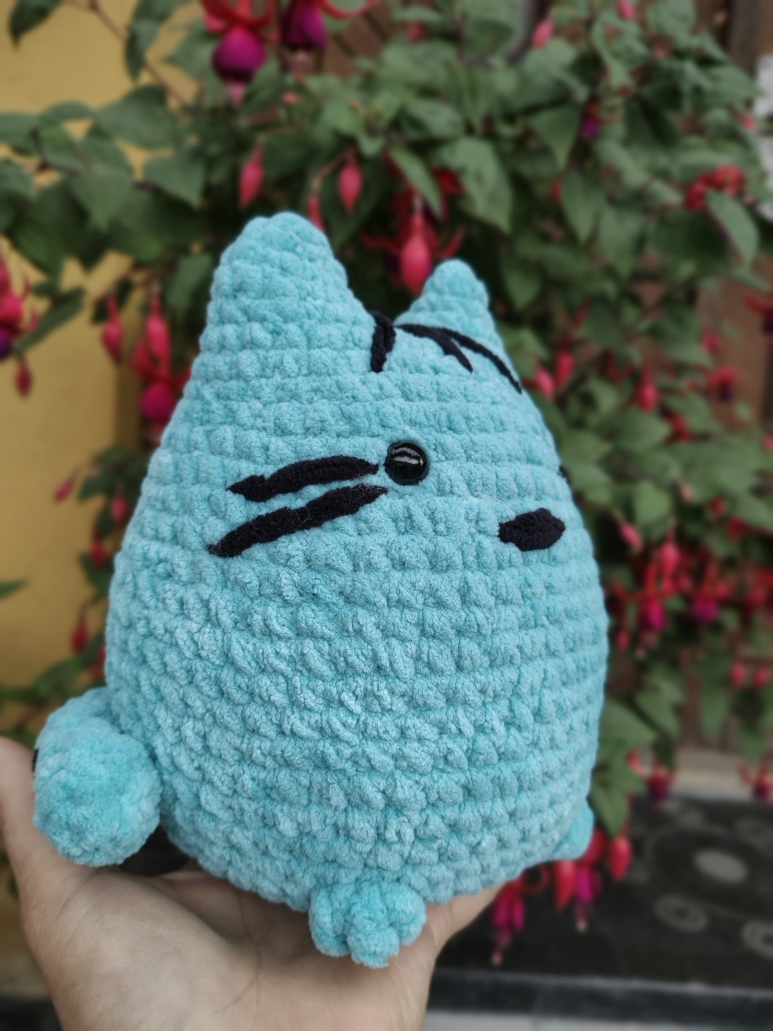 Jucărie Pisică Pusheen Turcoaz din Pluș - Pernuță Pufoasă, 20 cm - jucării și echipamente pentru copii - plușuri - pisică de pluș - Artynos.ro