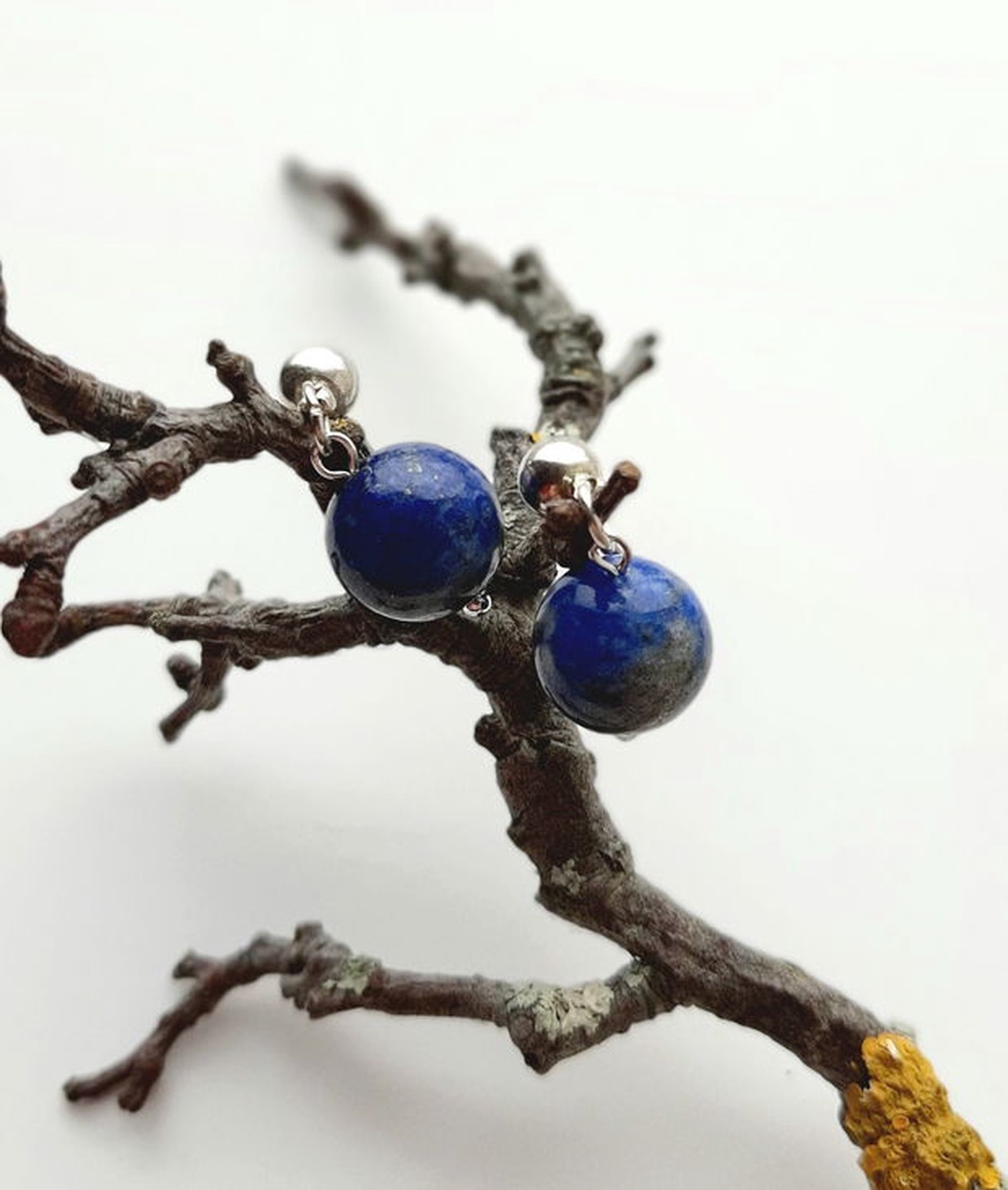REZERVAT Cercei argintați din Lapis Lazuli  - bijuterii - cercei - cercei drop - Artynos.ro