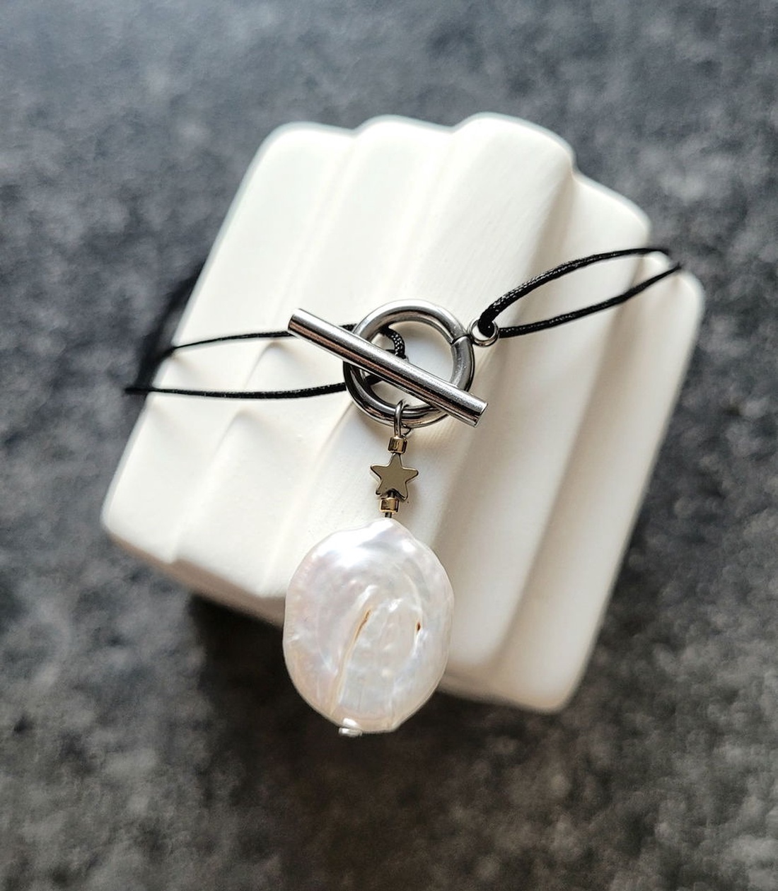 Colier Choker cu Perlă Baroque - bijuterii - coliere - coliere din perle - Artynos.ro