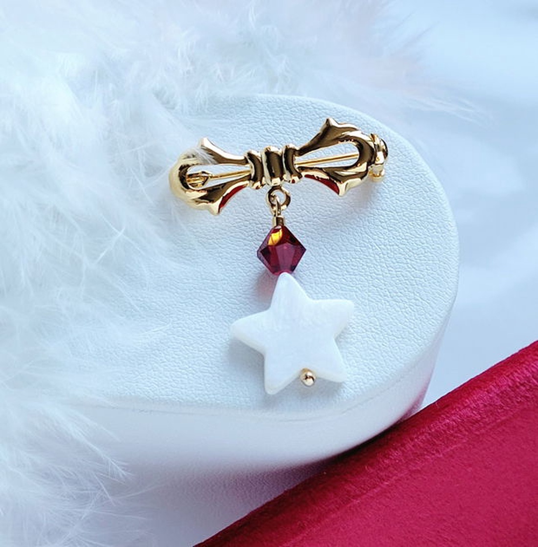 Broșă funda aurie cu stea și Swarovski Crystal  - accessorii și unelte - broșă, cerc, încuietoare - Artynos.ro