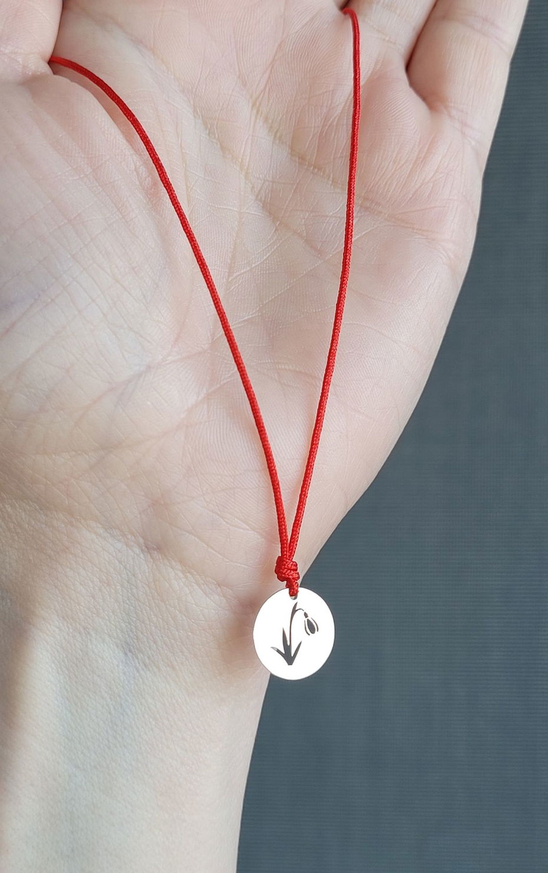 Mărțișor Colier cu șnur și Ghiocel - bijuterii - mărțișor - Artynos.ro