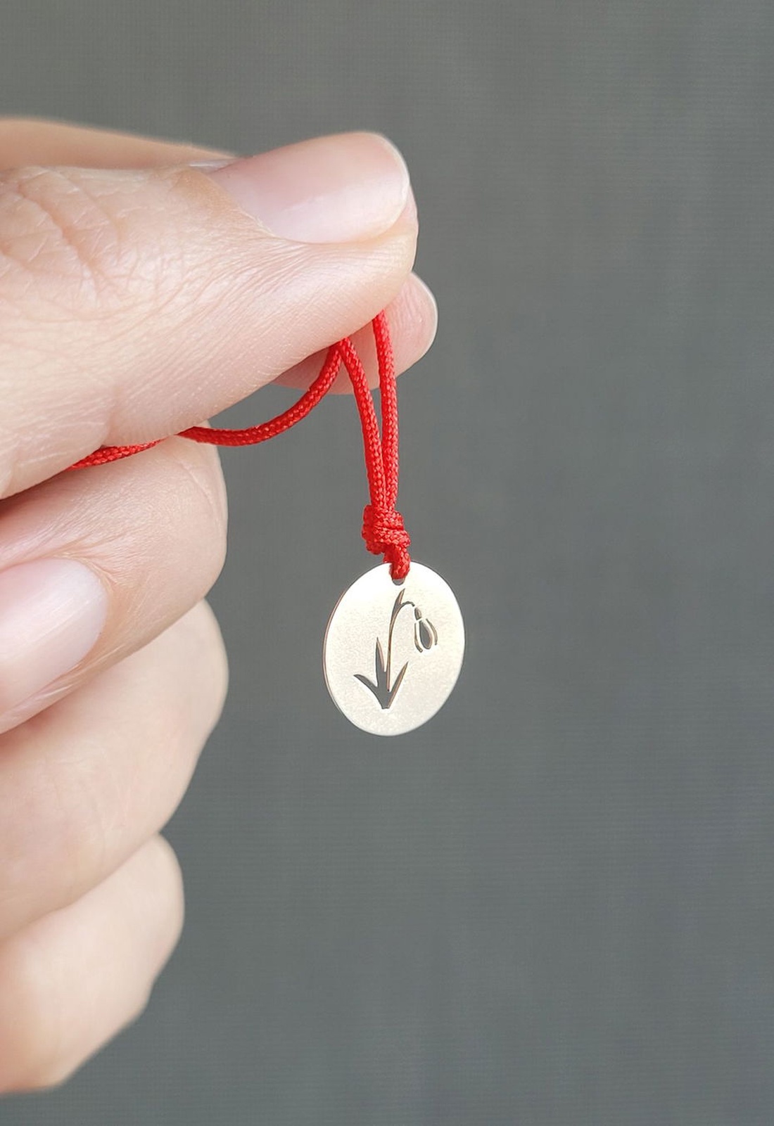 Mărțișor Colier cu șnur și Ghiocel - bijuterii - mărțișor - Artynos.ro