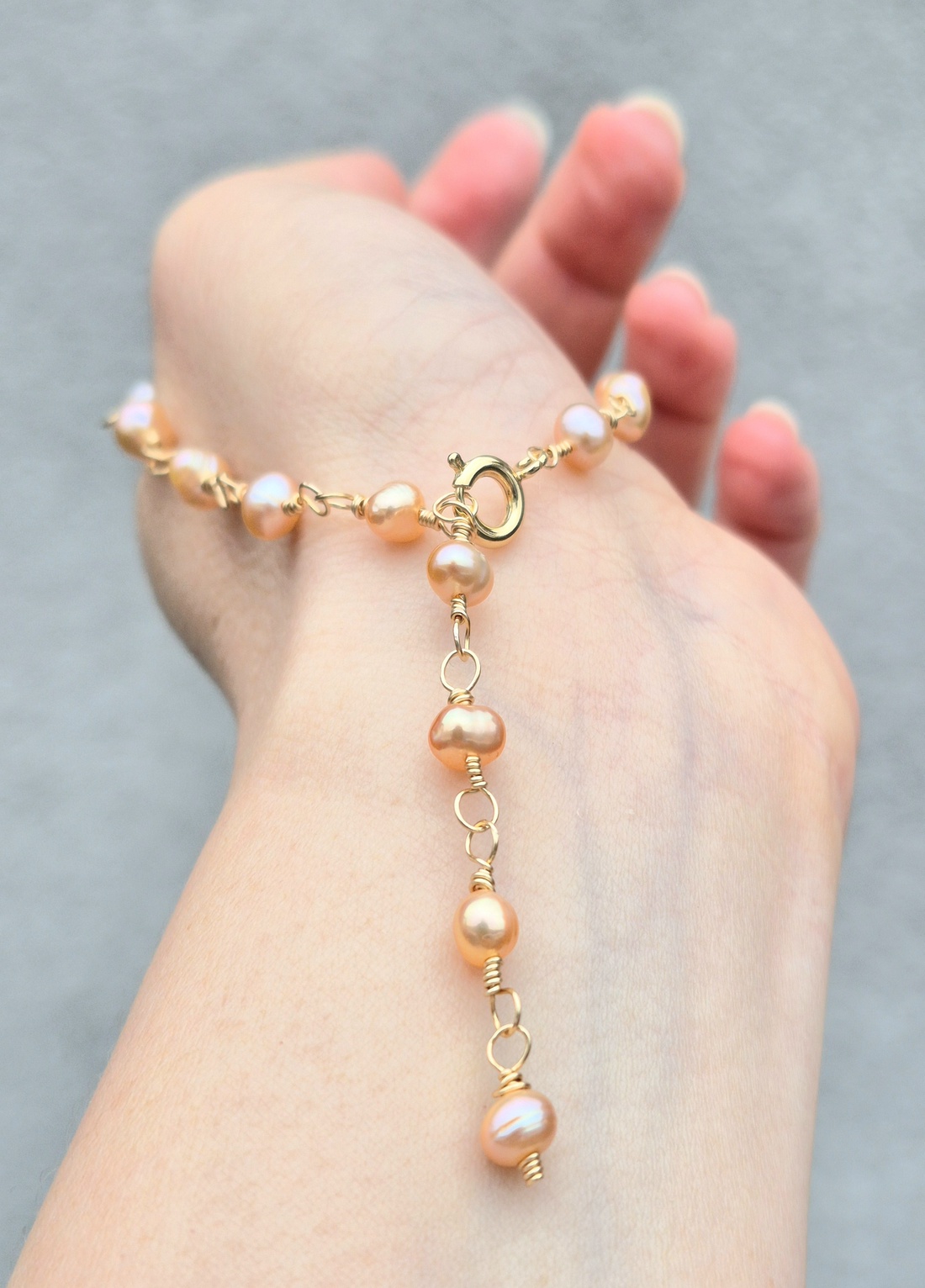 Brățară aurită din perle naturale de cultură Piersică-roze  - bijuterii - brățări - brățări din perle - Artynos.ro