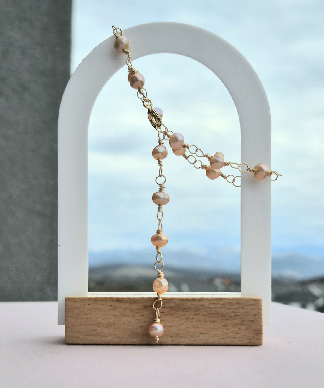 Brățară aurită din perle naturale de cultură Piersică-roze  - bijuterii - brățări - brățări din perle - Artynos.ro