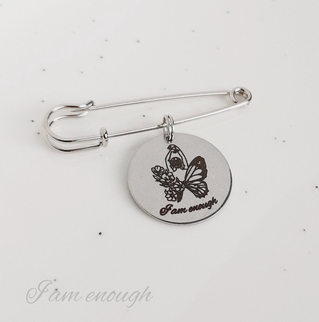 Broșă mare I AM ENOUGH  - bijuterii - broșe - Artynos.ro