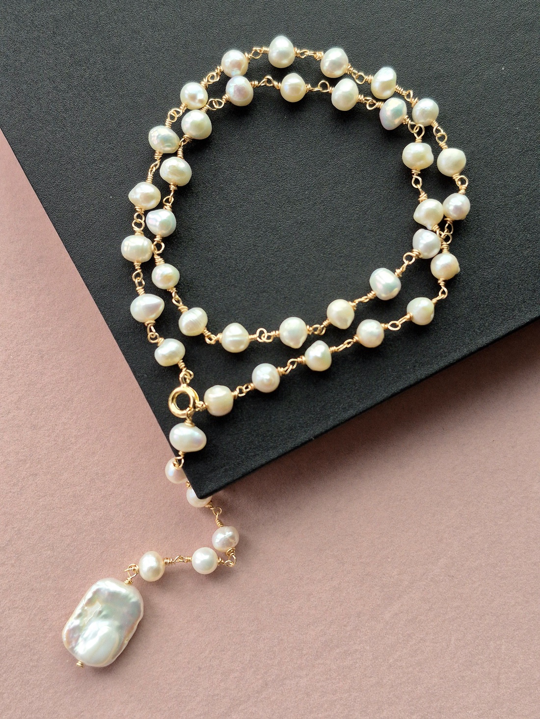 Colier aurit din perle de cultură și medalion perlă Baroque  - bijuterii - coliere - coliere din perle - Artynos.ro