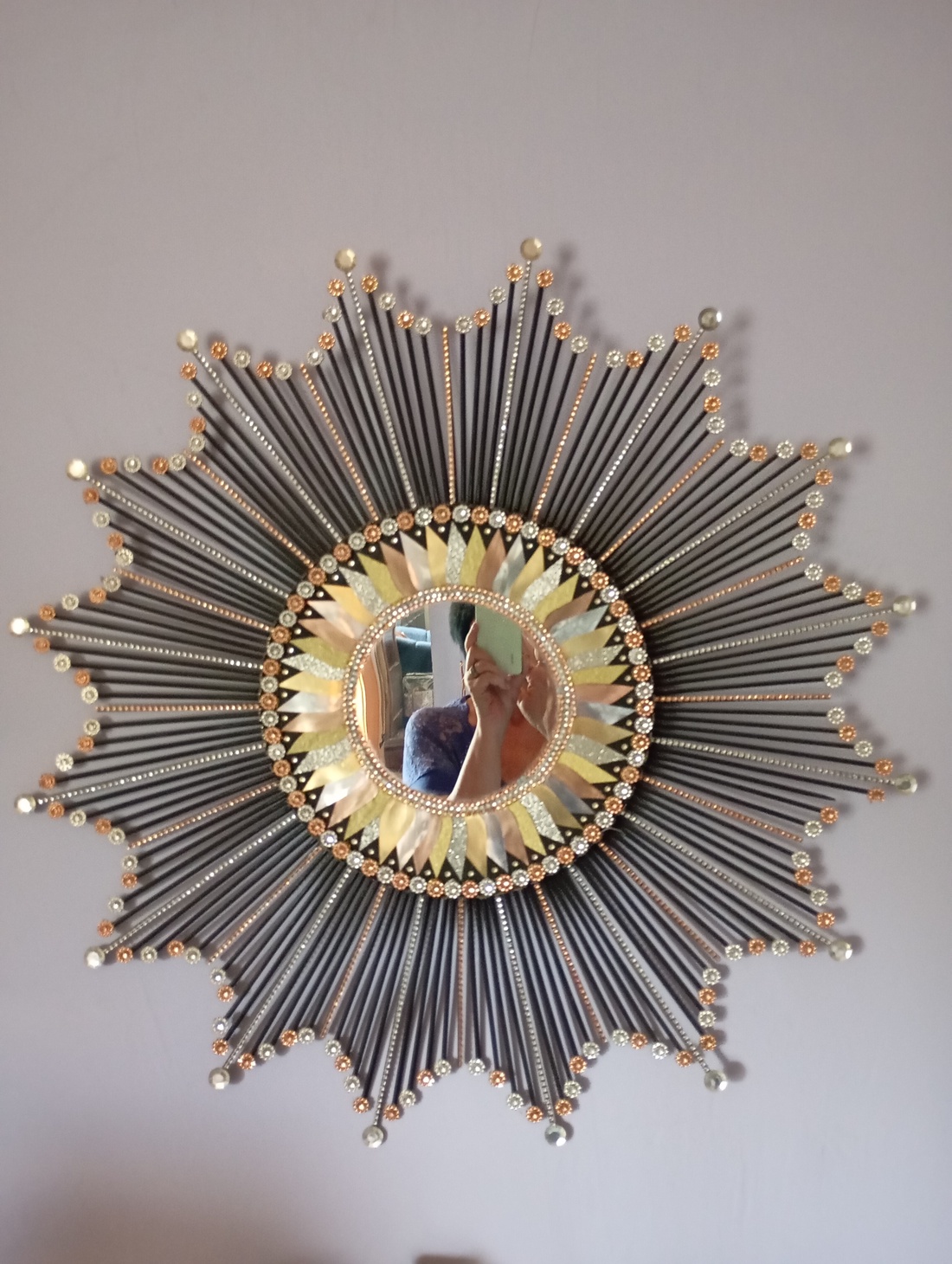 Beautiful Round Black 31 Glam Clear and Rose Gold Crystals Sunburst Mirror - casă & stil de viață - decorațiuni de casă - oglinzi - Artynos.ro