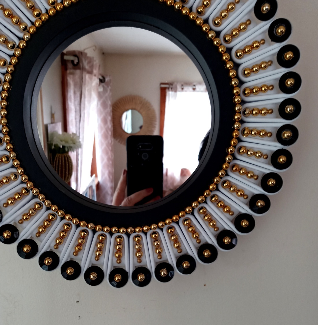 Elegant Handmade 35 cm Diameter Glam Sunburst Mirror - casă & stil de viață - decorațiuni de casă - oglinzi - Artynos.ro