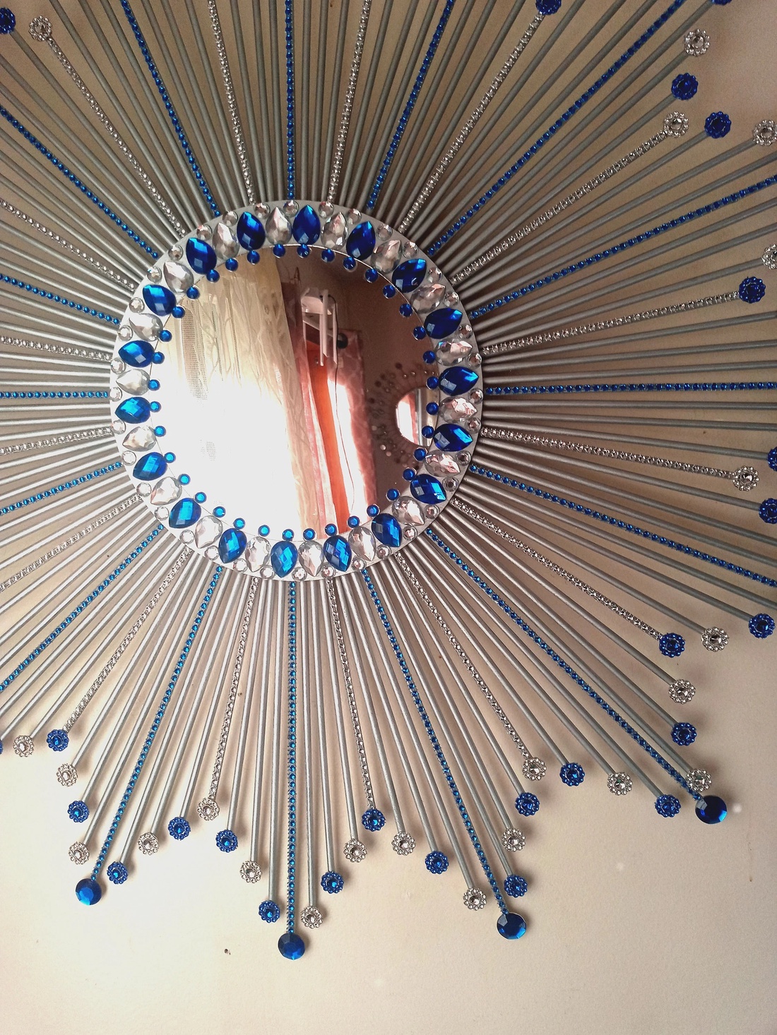 Beautiful Silver 80 cm Diameter Glam Clear and Blue Crystals Sunburst Mirror - casă & stil de viață - decorațiuni de casă - oglinzi - Artynos.ro