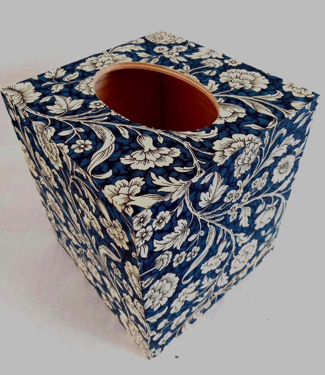  Wooden Tissue Box Blue Chrysanthemums Italian Paper - casă & stil de viață - organizare & depozitare - cutie pentru șervețele - Artynos.ro
