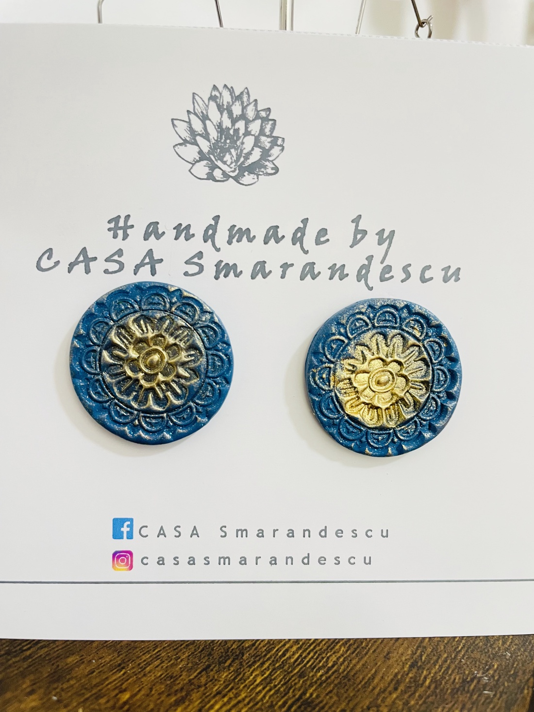 Cercei - bijuterii - cercei - cercei și ornamente pentru urechi - Artynos.ro Cercei - bijuterii - cercei - cercei și ornamente pentru urechi - Artynos.ro