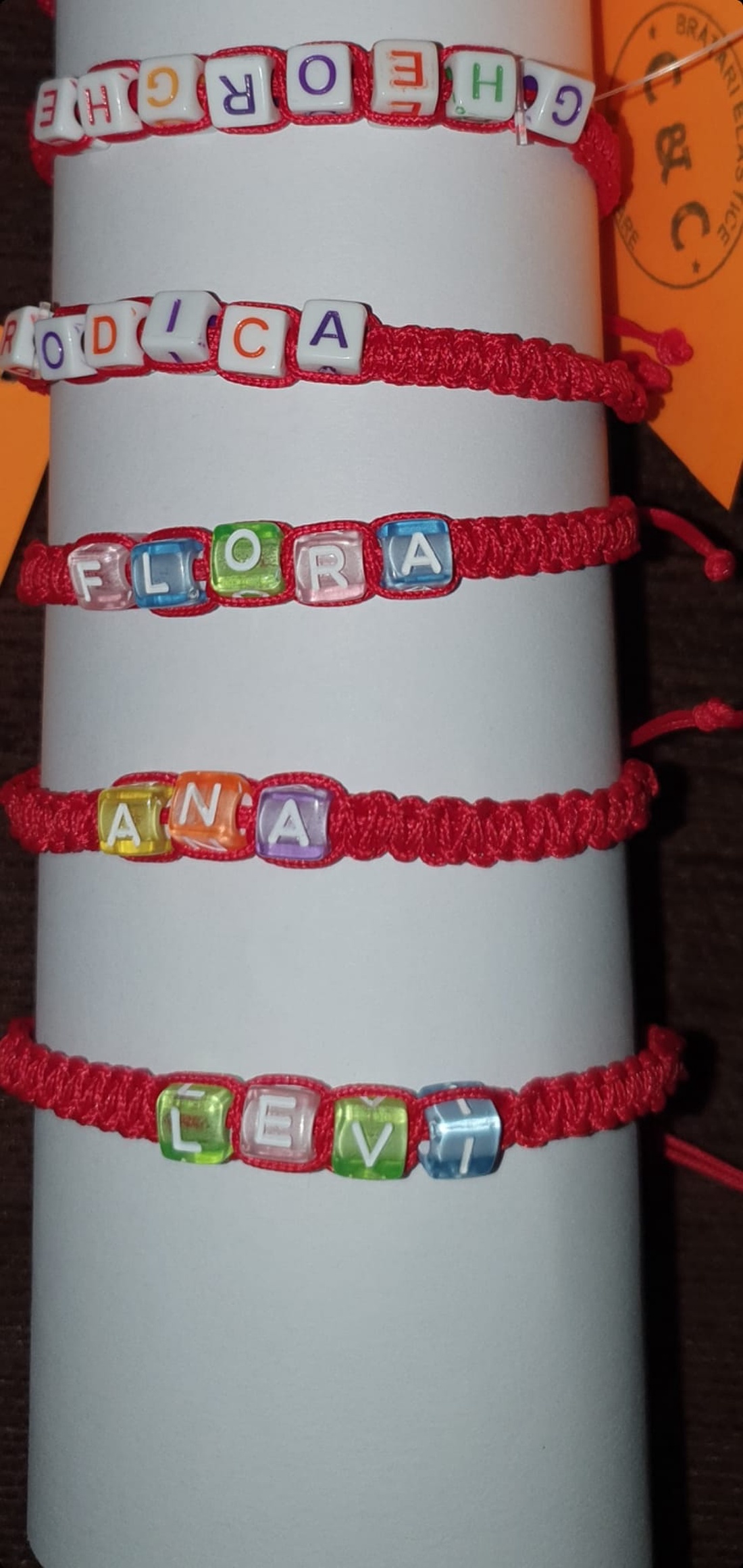 Bratara Personalizata cu nume - bijuterii - brățări - brățară cu mărgele - Artynos.ro