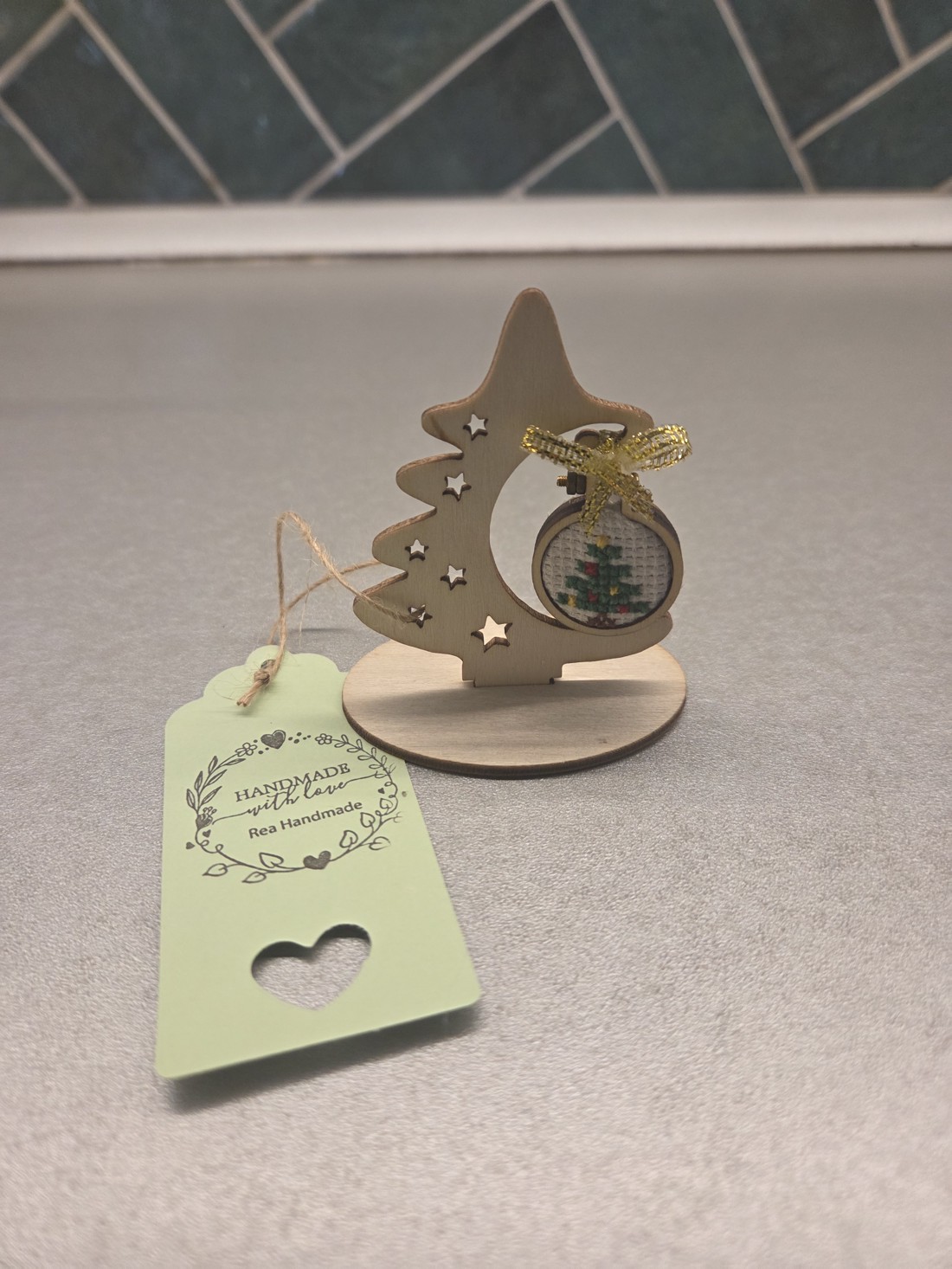 Donație de bani pentru pomul de Crăciun - crăciun - decorațiuni de crăciun de casă - decor pentru masă de crăciun - Artynos.ro