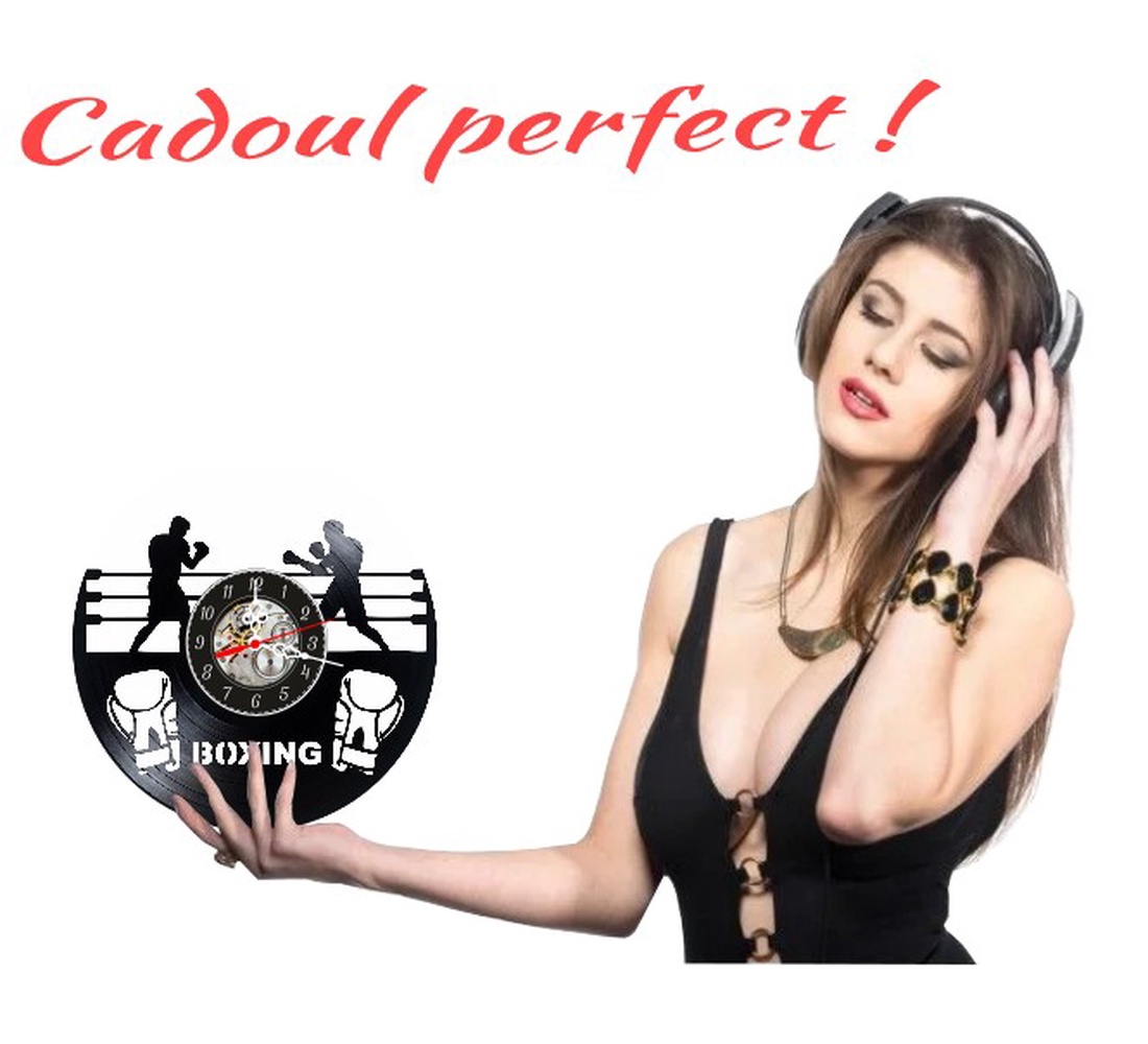 Ceas de perete decorativ realizat din disc de vinil, Model Boxeri in Ring si Manusi de Box, Text Boxing, Negru, 30 cm - casă & stil de viață - decorațiuni de casă - decorațiuni de pereți - ceasuri de perete - Artynos.ro