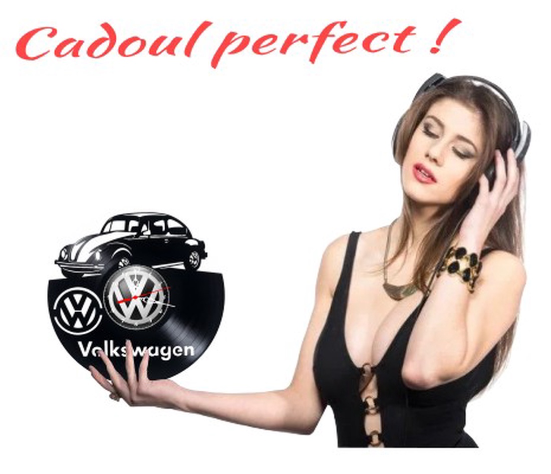 Ceas de perete decorativ realizat din disc de vinil, Model Masina Vintage Broscuta si Sigla Brandului, Text Volkswagen,  - casă & stil de viață - decorațiuni de casă - decorațiuni de pereți - ceasuri de perete - Artynos.ro