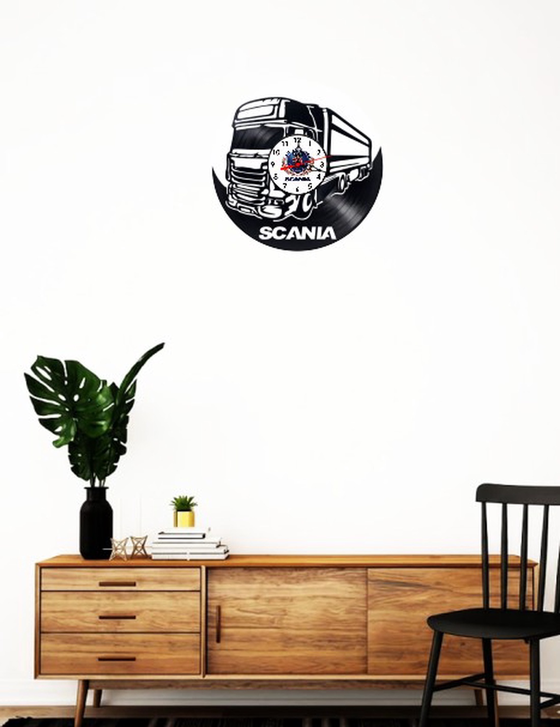 Ceas de perete decorativ realizat din disc de vinil, Model Camion Tir Scania Regele Șoselelor Logo Auto, Negru, 30 cm - casă & stil de viață - decorațiuni de casă - decorațiuni de pereți - ceasuri de perete - Artynos.ro