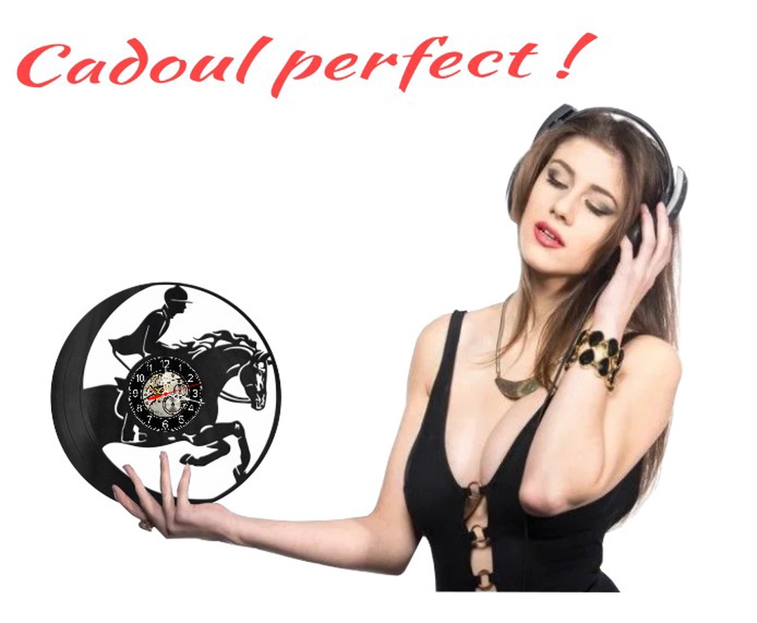 Ceas de perete decorativ realizat din disc de vinil, Model Calarie Cal de Rasa Calaret Saritura Hipism, Negru, 30 cm - casă & stil de viață - decorațiuni de casă - decorațiuni de pereți - ceasuri de perete - Artynos.ro