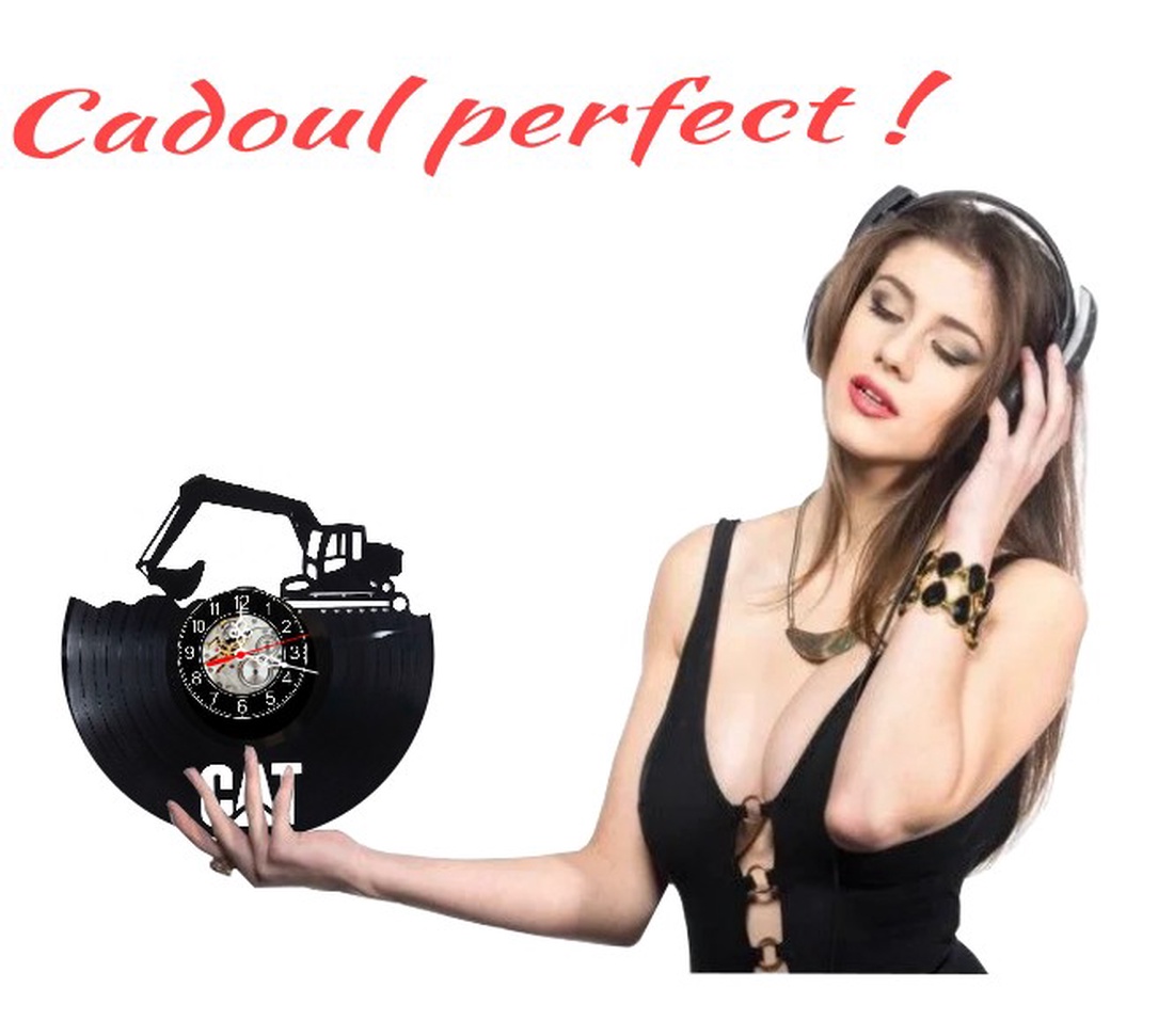 Ceas de perete decorativ realizat din disc de vinil, Model Excavator CAT Utilaje Constructii, Negru, 30 cm - casă & stil de viață - decorațiuni de casă - decorațiuni de pereți - ceasuri de perete - Artynos.ro