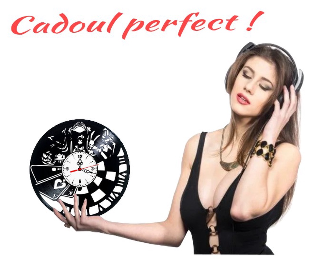 Ceas de perete decorativ realizat din disc de vinil, Model Alice in Tara Minunilor Cadran Alb Vintage, Negru, 30 cm - casă & stil de viață - decorațiuni de casă - decorațiuni de pereți - ceasuri de perete - Artynos.ro