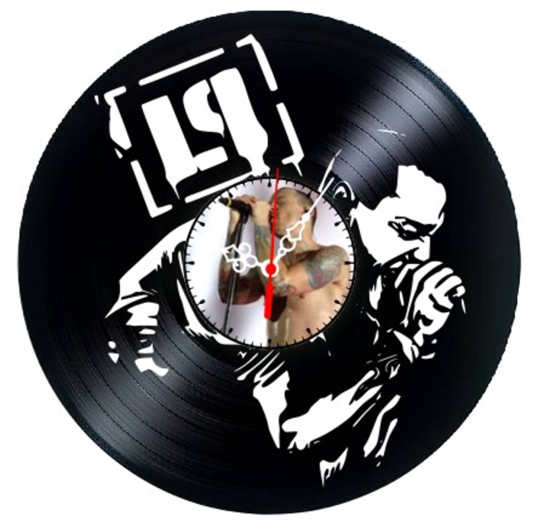 Ceas de perete decorativ realizat din disc de vinil, Model Linkin Park Chester Bennington Rock Metal, Negru, 30 cm - casă & stil de viață - decorațiuni de casă - decorațiuni de pereți - ceasuri de perete - Artynos.ro