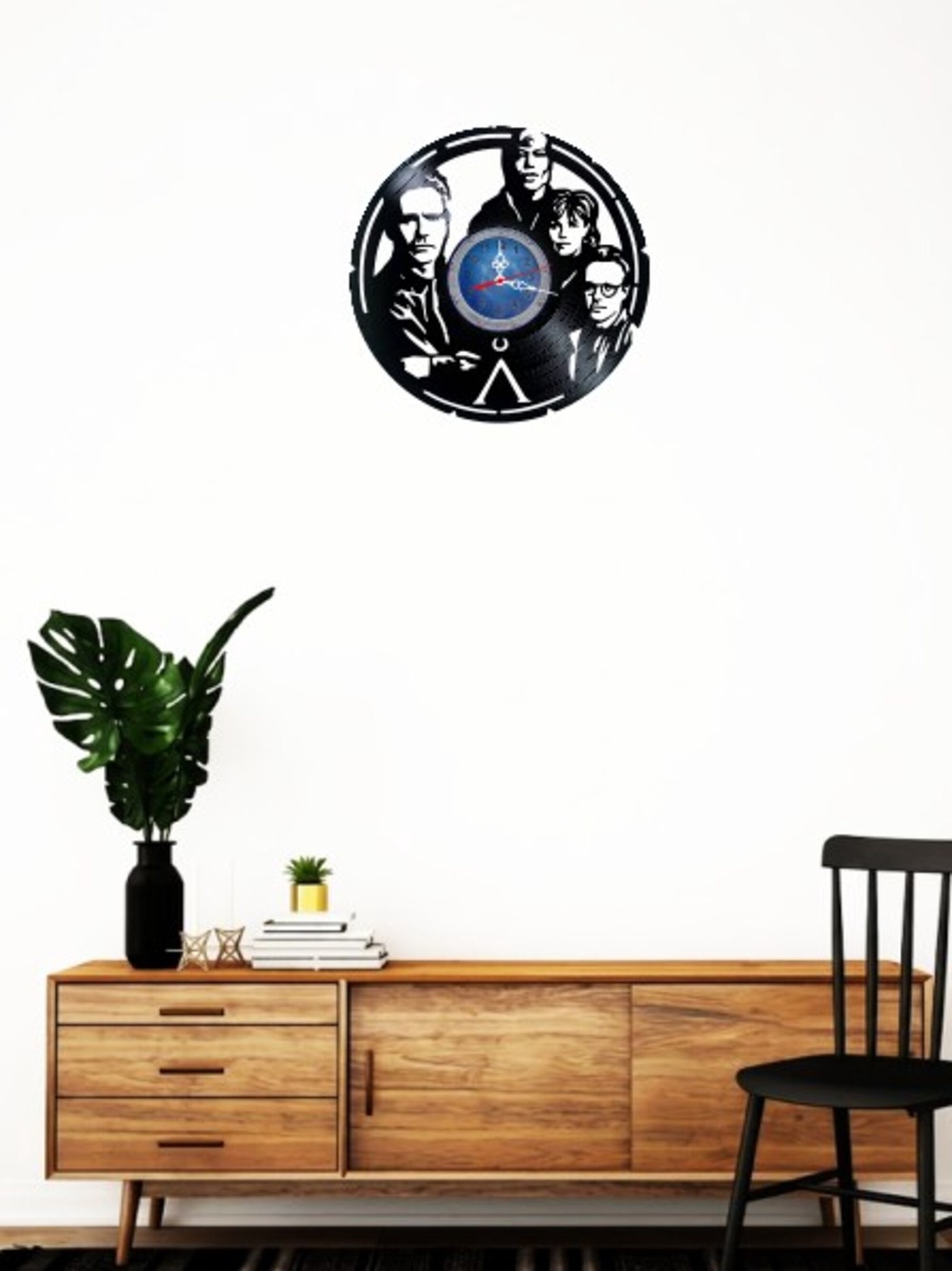 Ceas de perete decorativ realizat din disc de vinil, Model Stargate SG1 Serial Sci Fi Portretele Echipei, Negru, 30 cm - casă & stil de viață - decorațiuni de casă - decorațiuni de pereți - ceasuri de perete - Artynos.ro