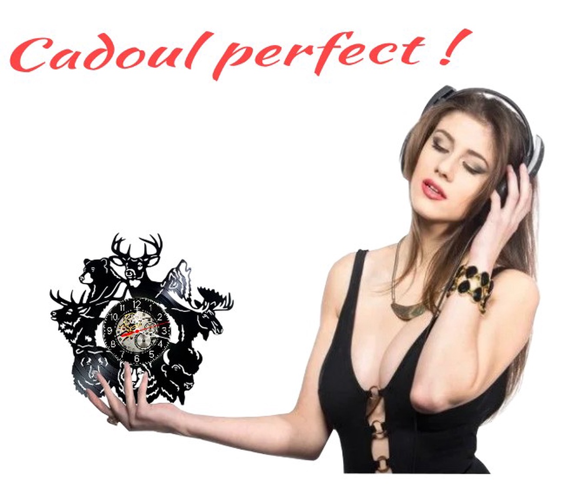 Ceas de perete decorativ realizat din disc de vinil, Model Animale Salbatice Cerb Urs Lup Vanatoare, Negru, 30 cm - casă & stil de viață - decorațiuni de casă - decorațiuni de pereți - ceasuri de perete - Artynos.ro