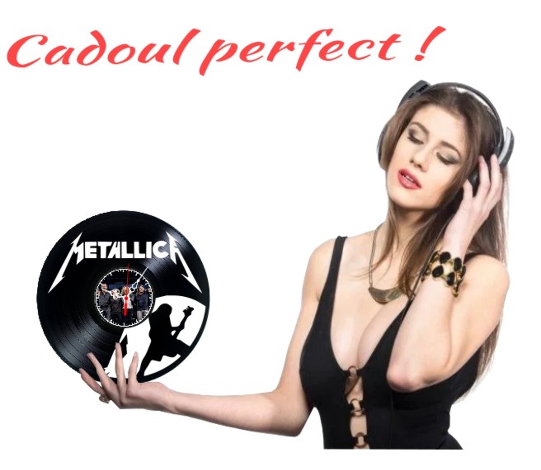 Ceas de perete decorativ realizat din disc de vinil, Model Metallica Heavy Metal Logo Trupa, Negru, 30 cm - casă & stil de viață - decorațiuni de casă - decorațiuni de pereți - ceasuri de perete - Artynos.ro